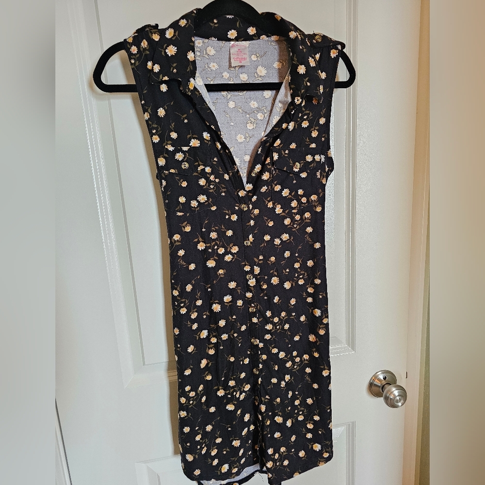No Boundaries Black & White Floral Button Up Midi Dress Size Medium